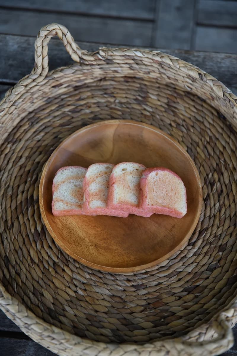 山型食パン（プチサイズ）（ビーツ）